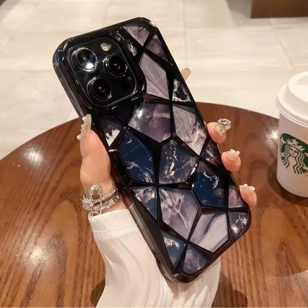 Geometric Black and Purple iPhone 15 Pro Case
